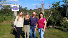 Agrônomos do projeto, Fernando Gomes e Giovana Santin, reiniciam visitas técnicas