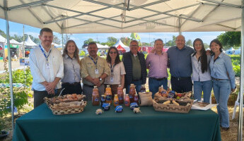 Missão cumprida com sucesso na 36ª Abertura Oficial da Colheita do Arroz e Grãos em Terras Baixas na Estação Experimental Terras Baixas - Embrapa Clima Temperado!