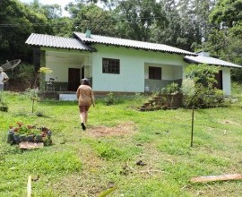 Quintal Orgânico do estudante Eduardo Ebert em Alto Ferraz, Vera Cruz - RS.